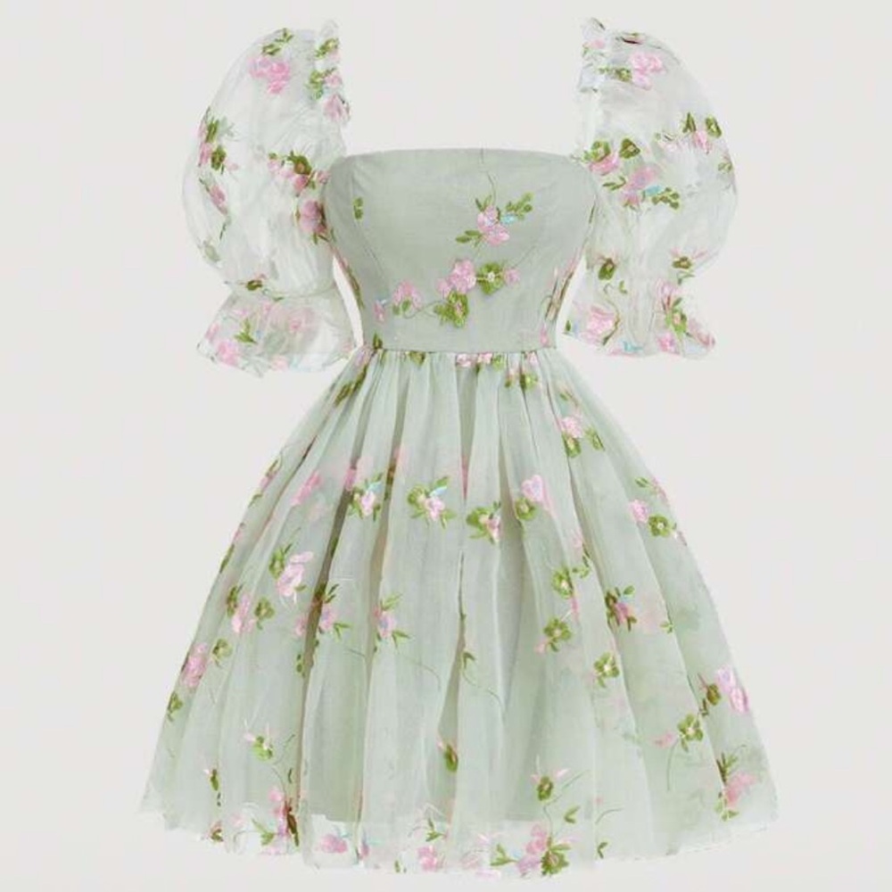 SHEIN Floral Puff Sleeve Dress